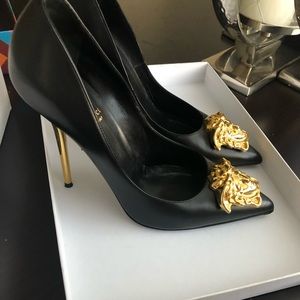 Authentic Versace Pump